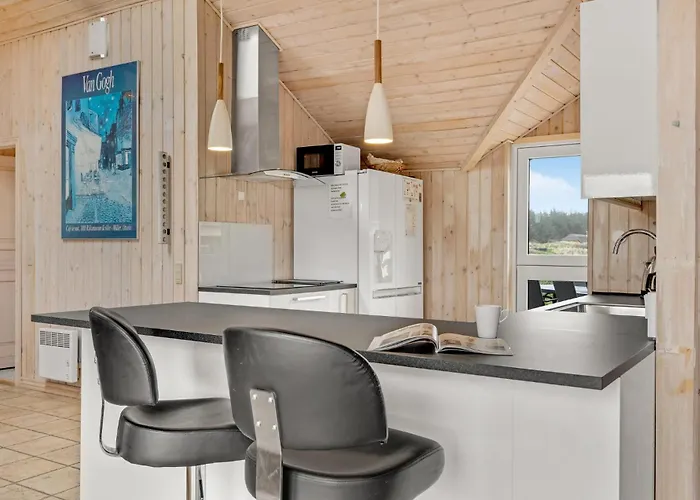 Semesterbostad Gorgeous In With Sauna